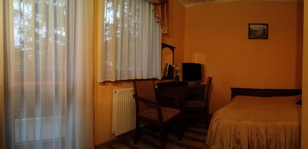 Pokoje Goscinne Akacja Поляница-Здруй Экстерьер фото